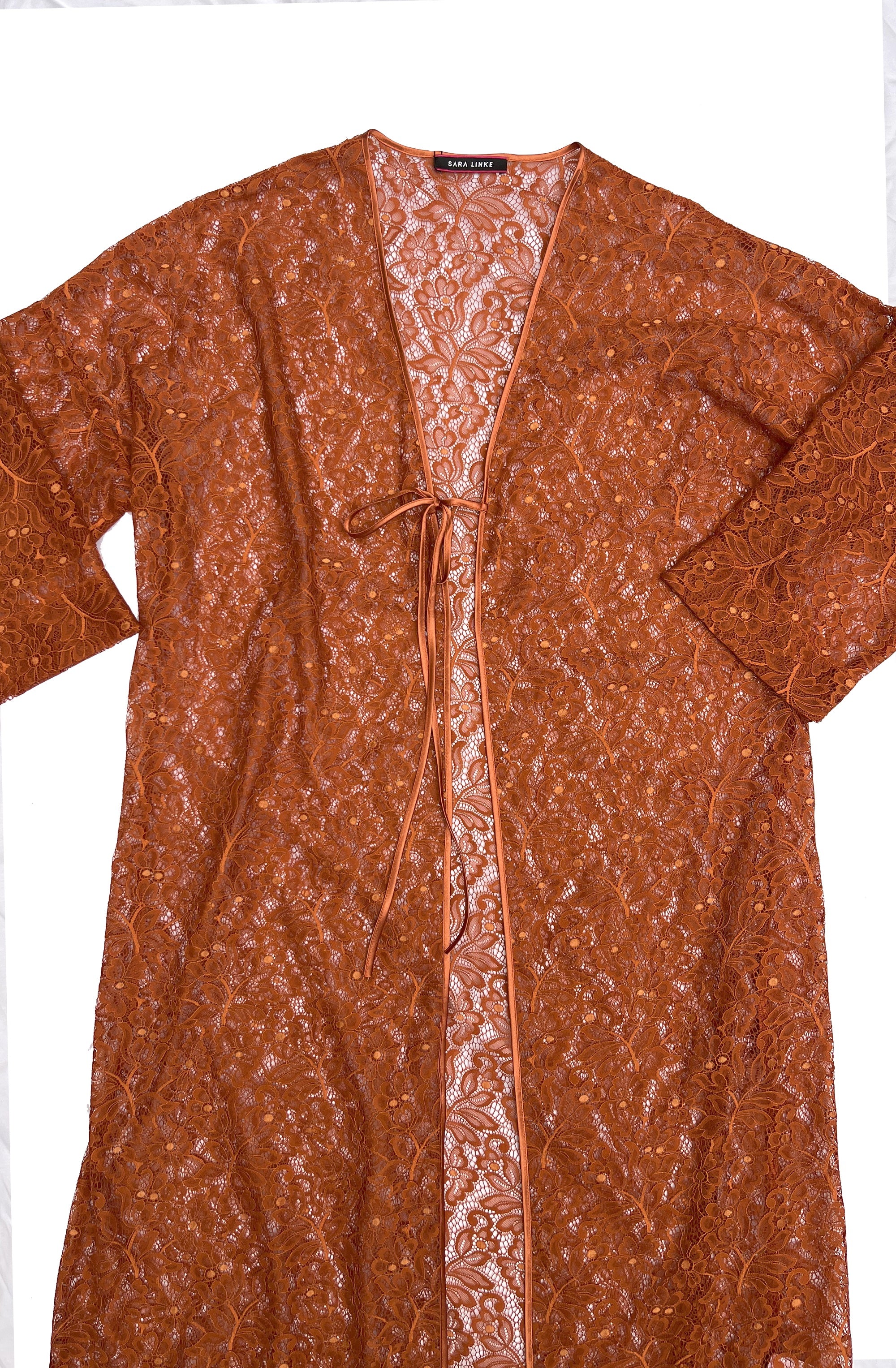 KIMONO SPITZE LTD