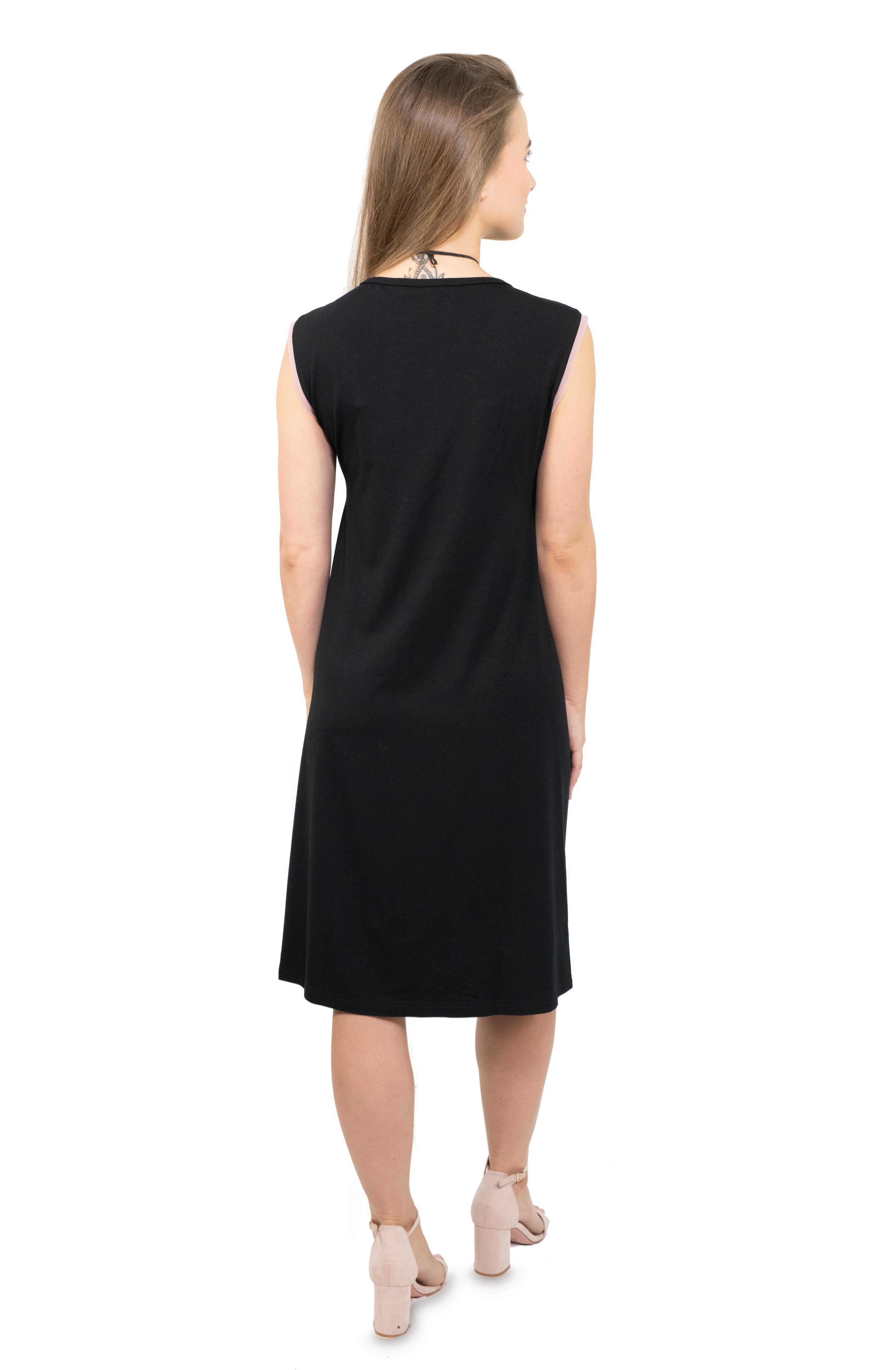 Kleid mit Knotendetail