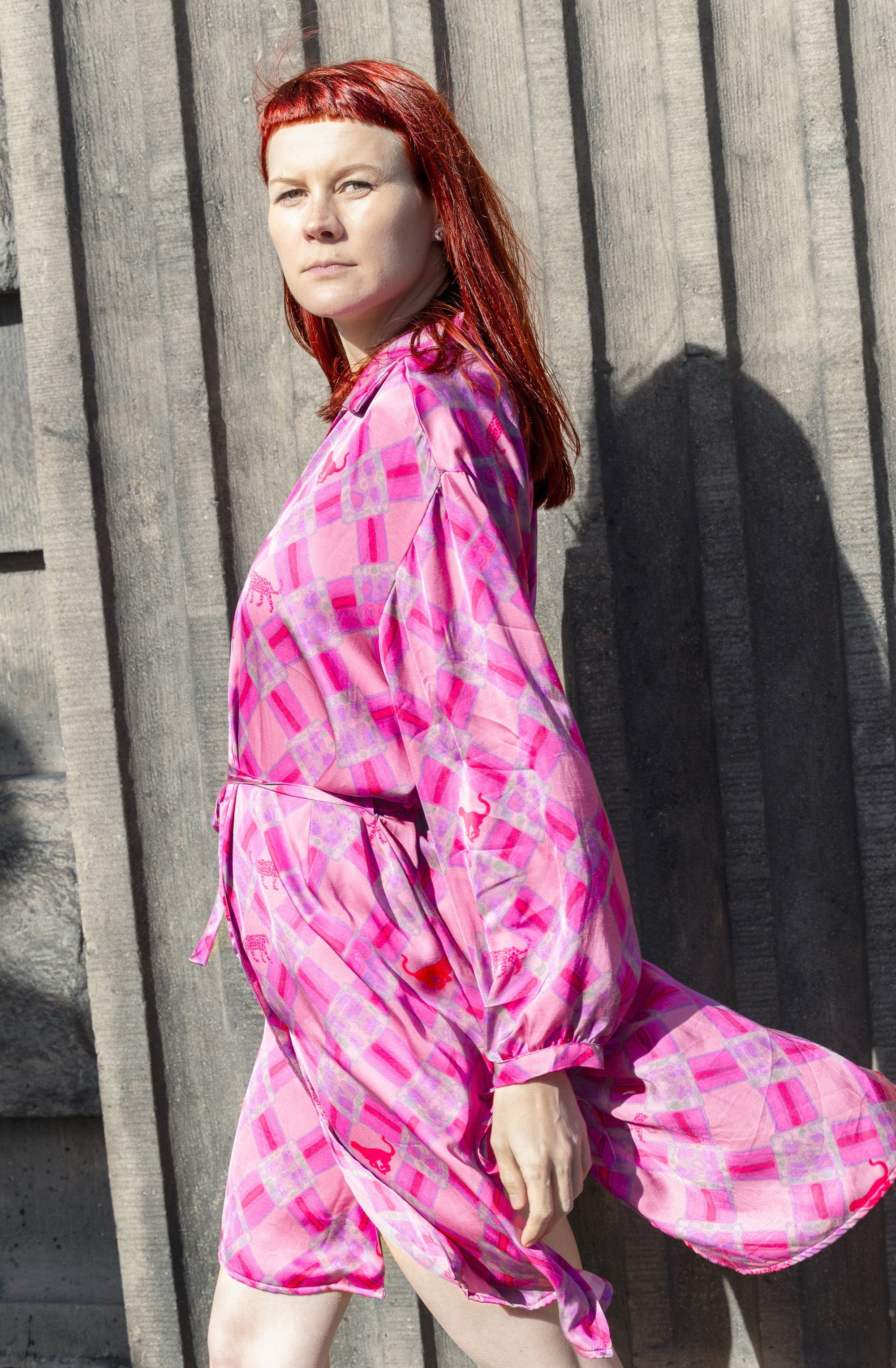 Karo Satin Blusenkleid