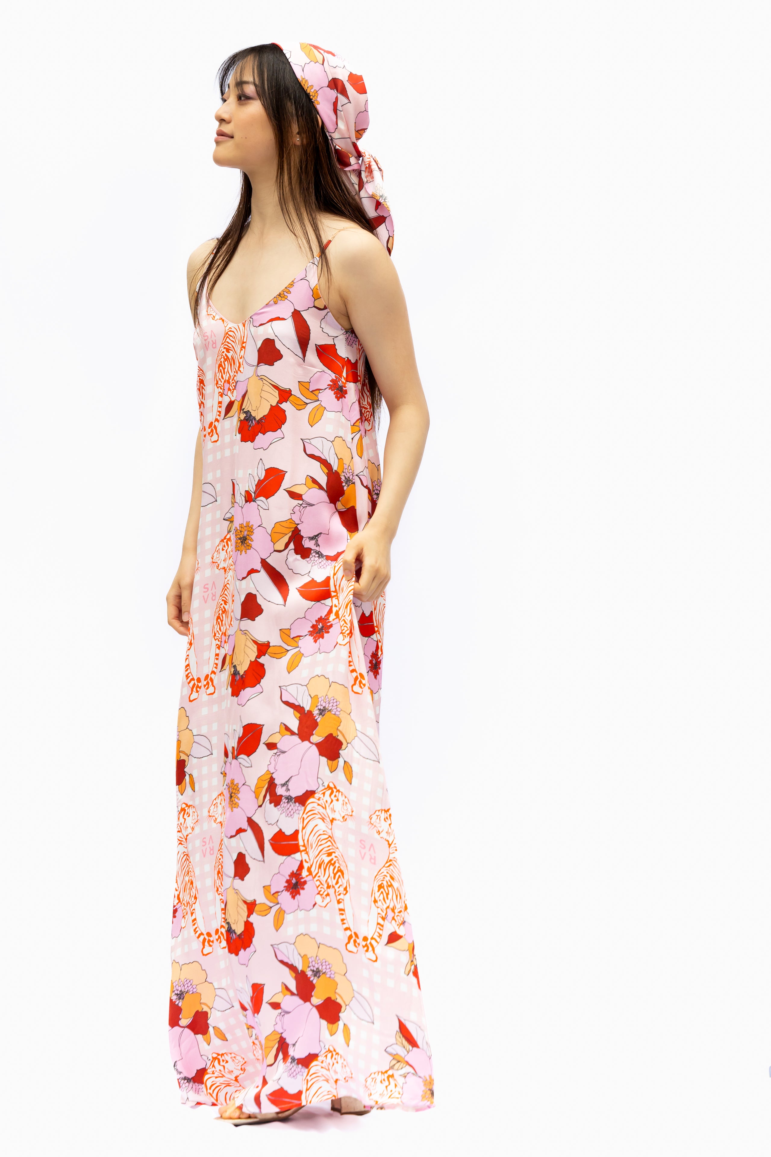 MAXIKLEID