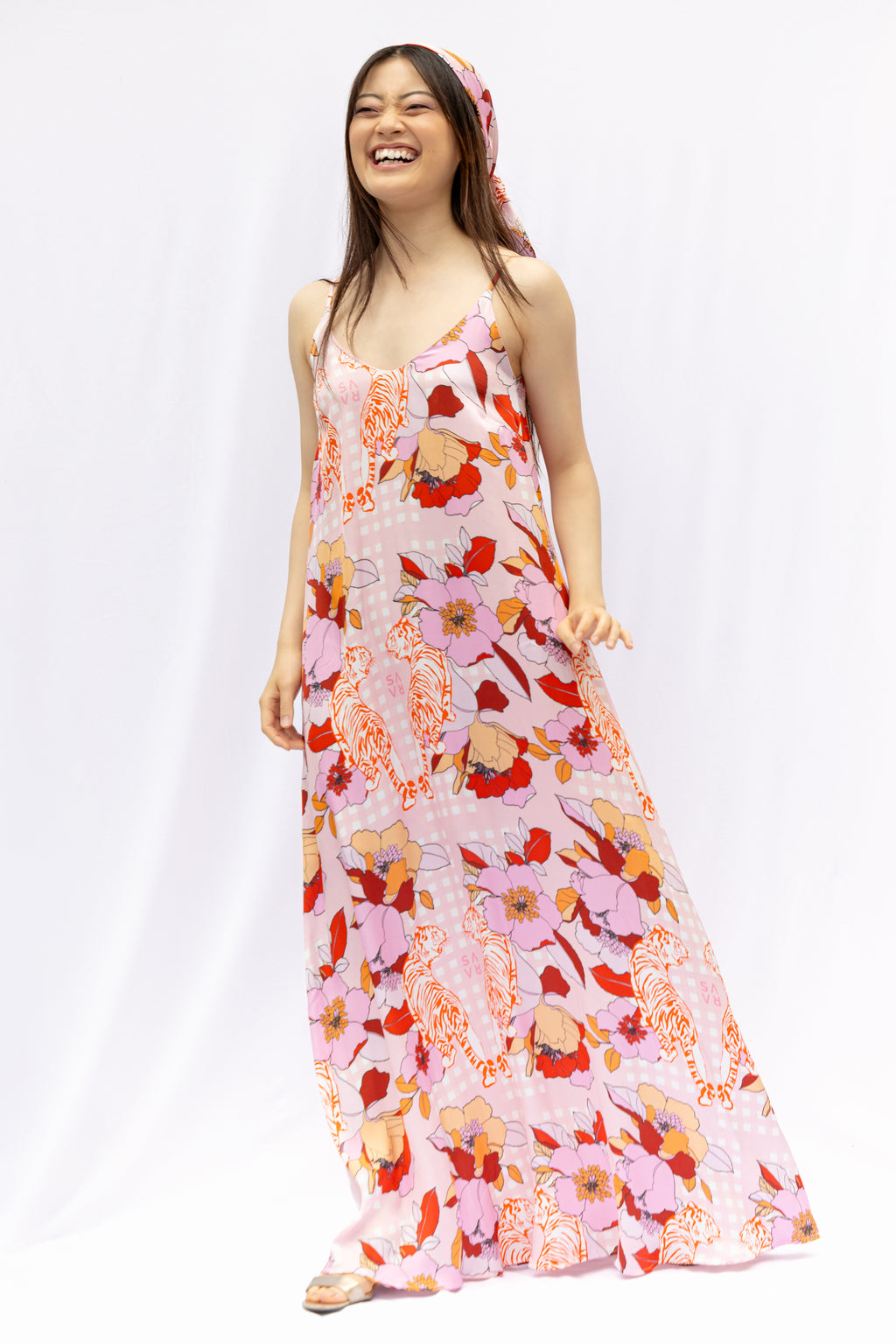 MAXIKLEID